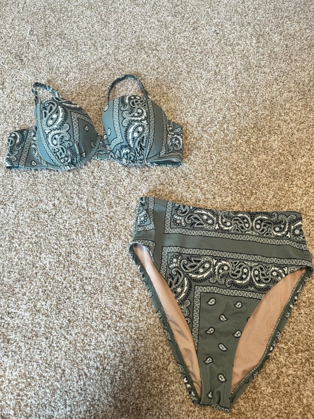 Shade & Shore Bikini Set paisley girlhoodcore wired padded small 34C